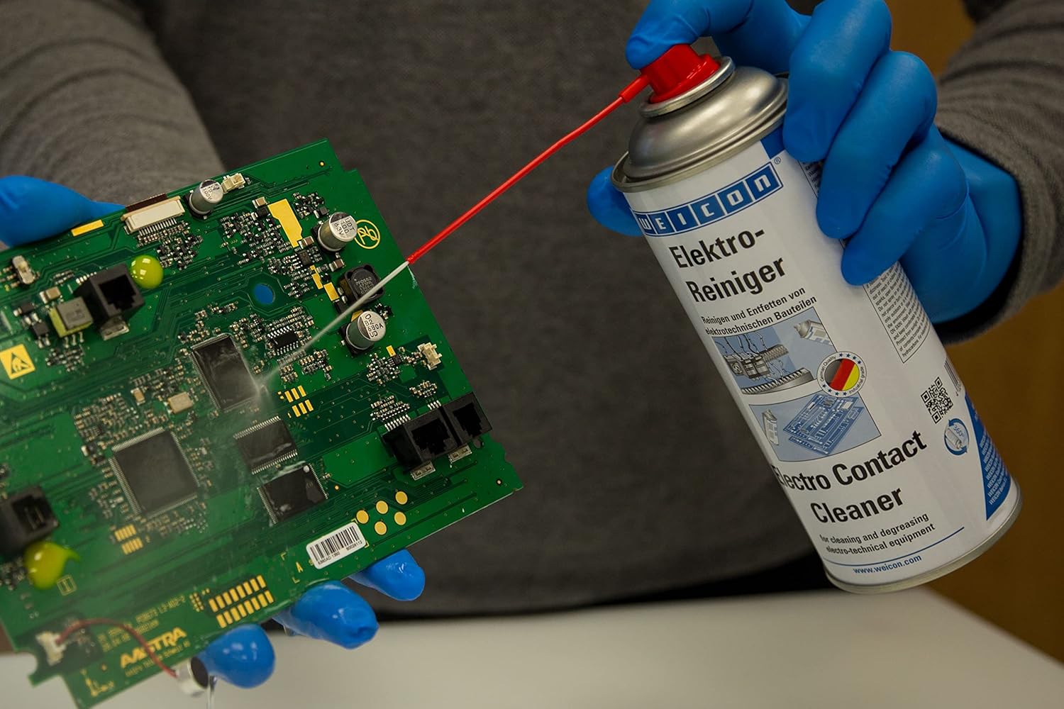 Weicon Electro Contact Cleaner | 400 Ml Spray For Electronic Components Dissolves Corrosion, Removes Dust & Dirt, Increases Conductivity